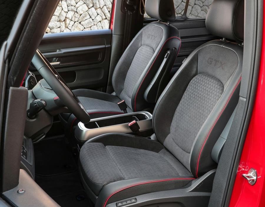 volkswagen id buzz gtx interior bancos dianteiros