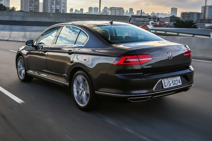 volkswagen passat 2018 traseira