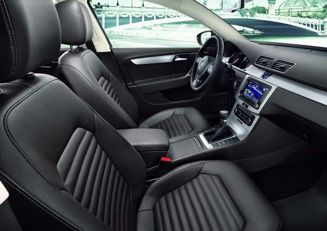 interior volkswagen passat 2011