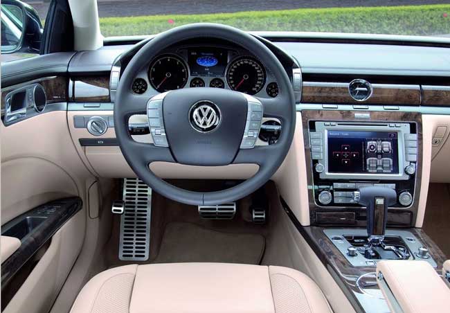 volkswagen phaeton 2011 interior / 2011 vw phaeton dashboard