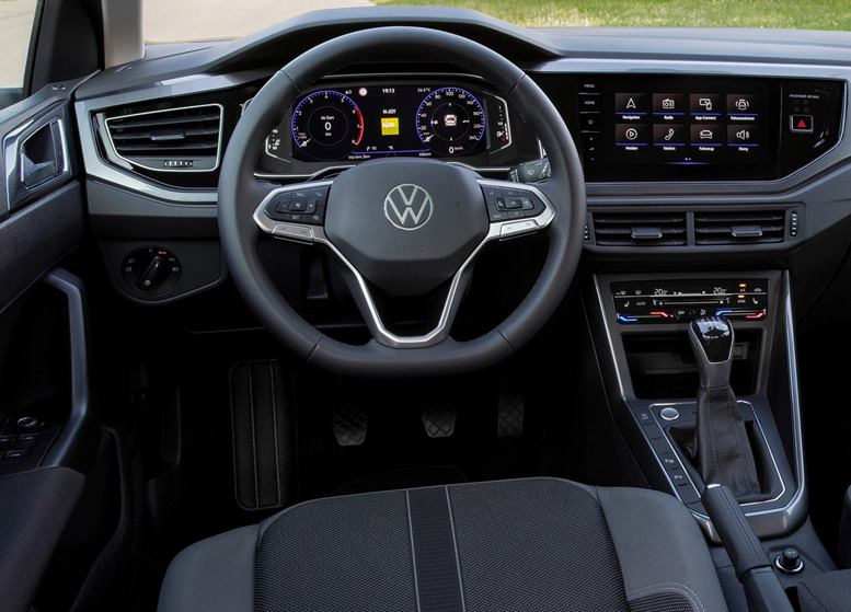 volkswagen polo 2023 interior painel