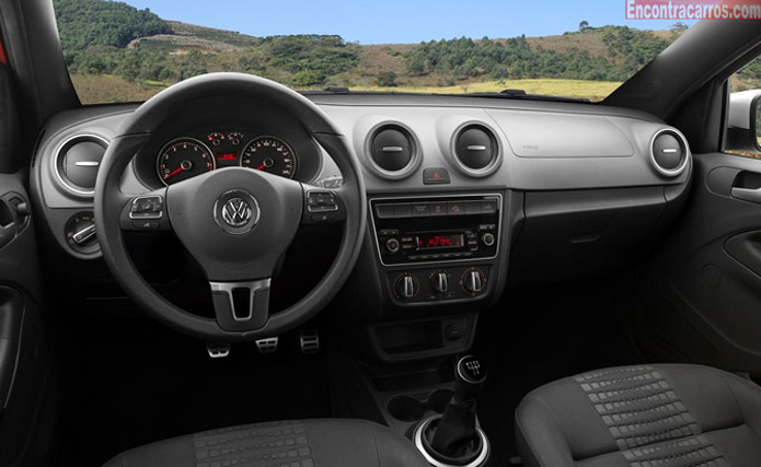 interior vw saveiro cross 1.6 16v 2015