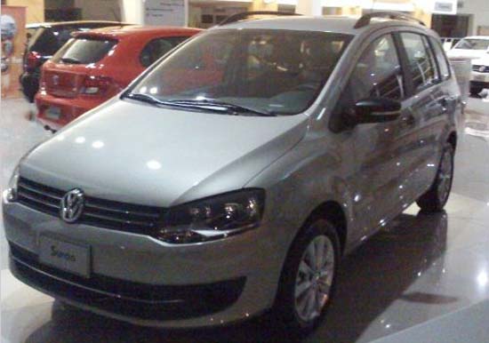 volkswagen spacefox 2011