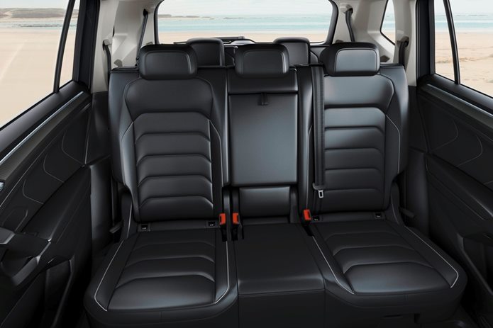 novo vw tiguan allspace sete lugares 2018 2019 interior banco traseiro