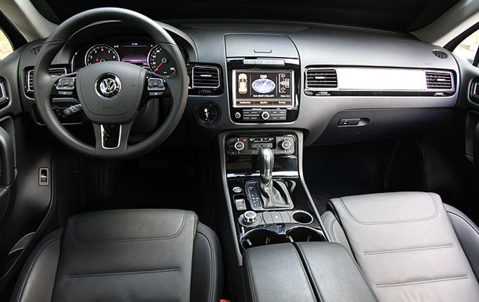 novo volkswagen touareg 2012 interior