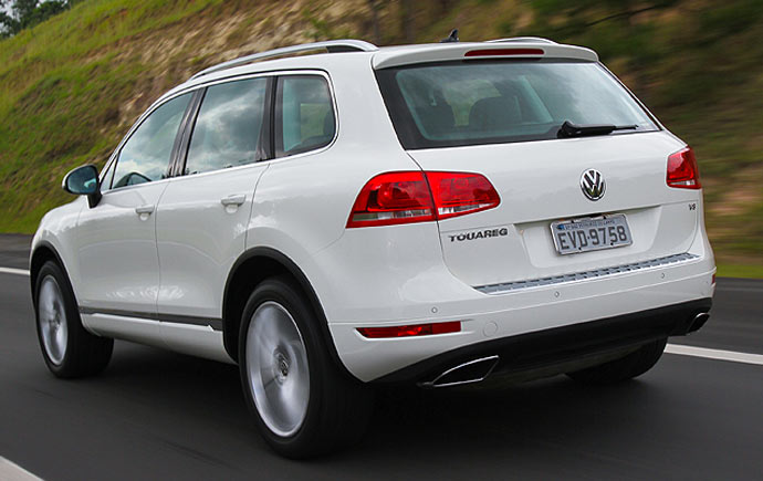 novo volkswagen touareg traseira