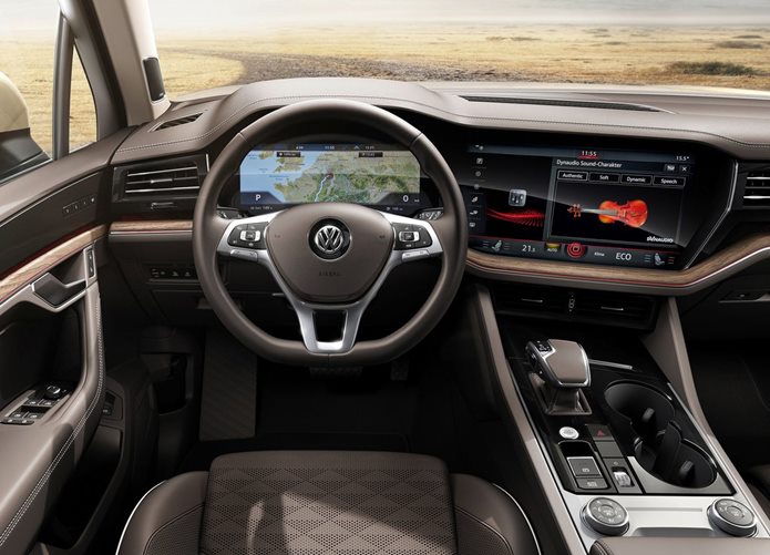 vw touareg 2019 interior