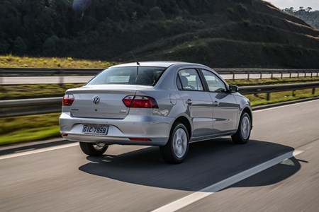 vw voyage 1.6 16v automatico 2019 traseira