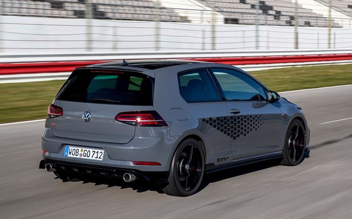 golf gti tcr 2019 traseira