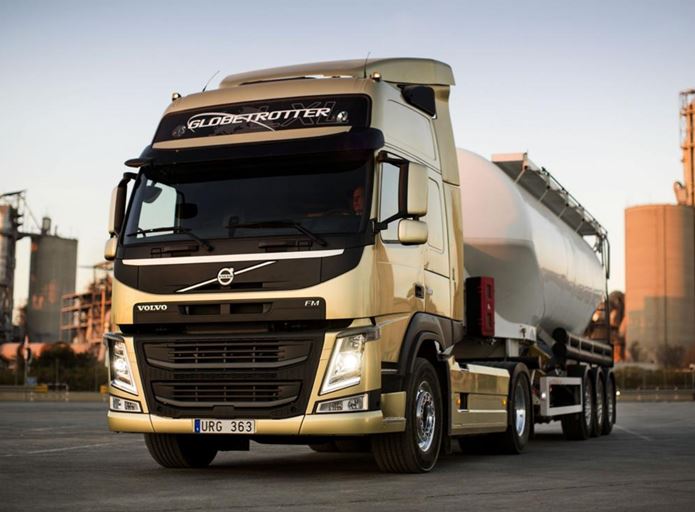 Volvo FM 2018 Conheça em detalhes, com fotos