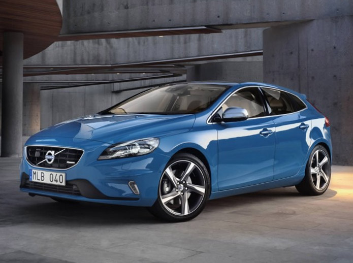 volvo v40 r-design