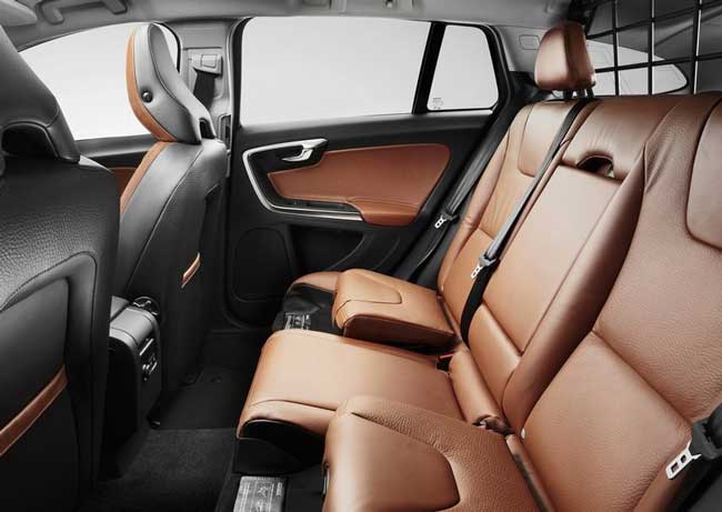 interior traseira volvo v60 2011