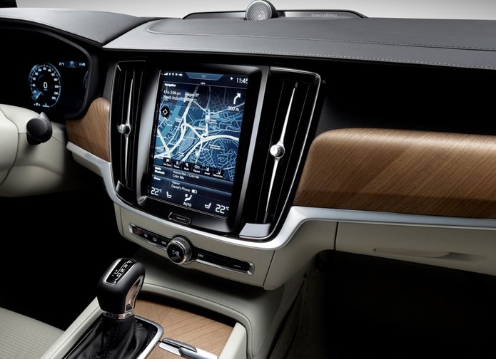 volvo v90 estate interior painel sistema multi midia