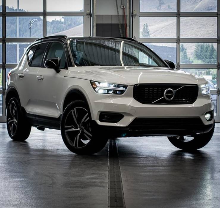 volvo xc40 2021