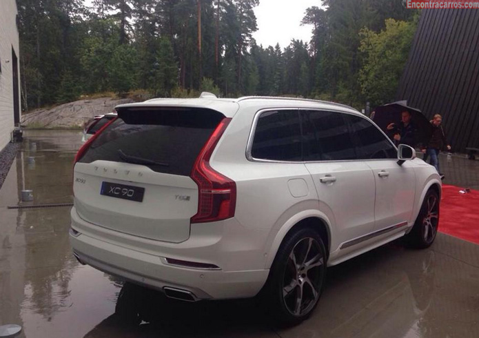 volvo xc90 2015 branco traseira