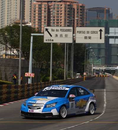 wtcc 2009  Robert Huff Chevrolet Cruze