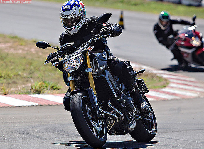 yamaha mt-09