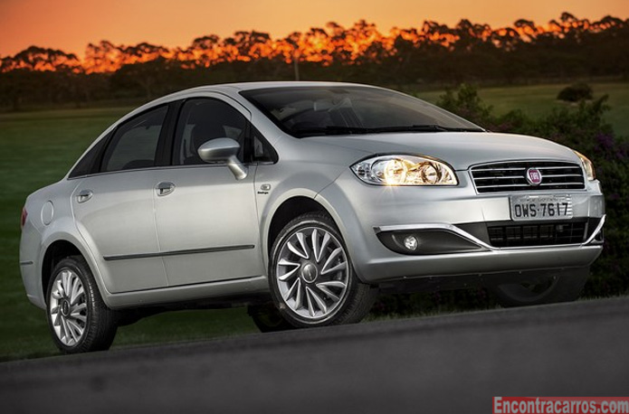 Fiat Linea 2015 chega em abril com visual melhorado 1