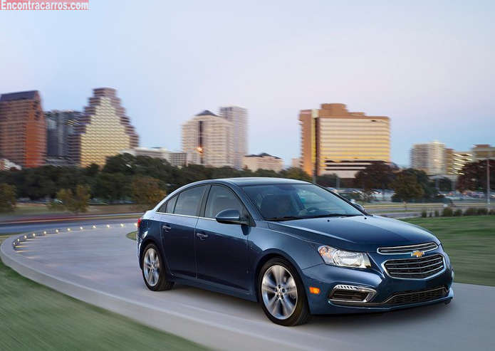 Chevrolet mostra Cruze 2015 nos EUA com apenas leves mudanças 6