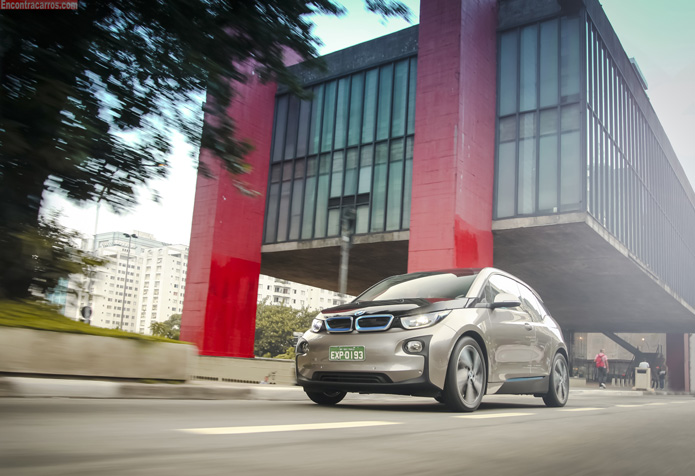 BMW lança no Brasil o elétrico i3 por R$ 225.950 1