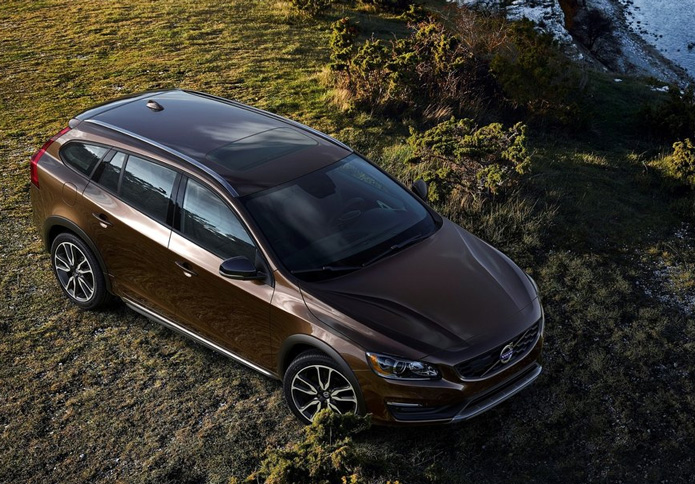 Volvo revela a V60 Cross Country 1