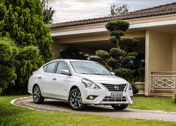 novo nissan versa unique