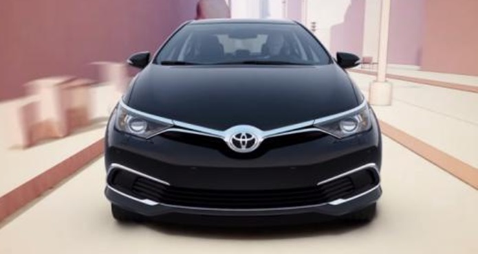 Corolla com visual atualizado surge em vídeo da Toyota 1