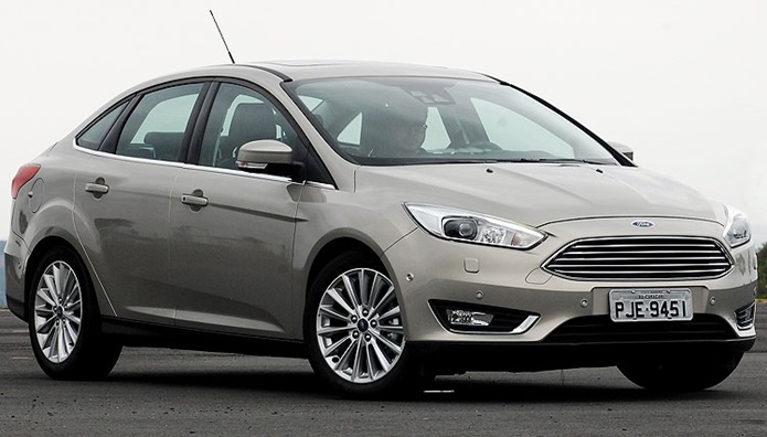 novo Ford Focus Fastback