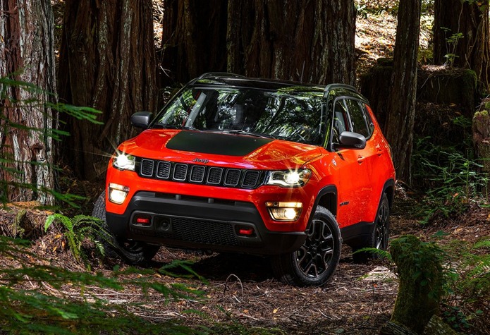 novo jeep compass trailhawk