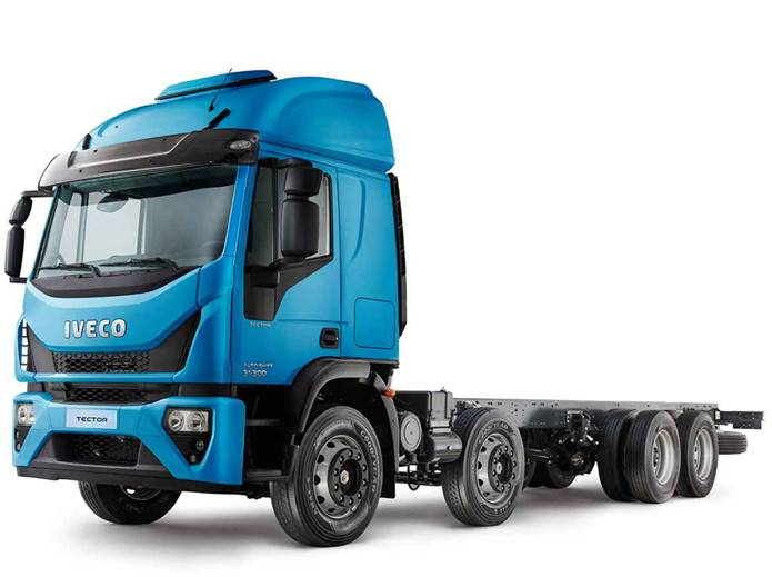 Caminhão Iveco Tector 240 11/12 - Santa Rita Caminhões e Implementos Ltda