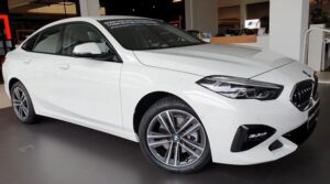 Home 16 bmw 218i