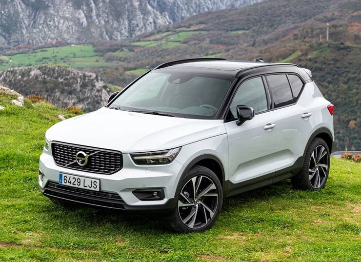 volvo xc40 2021