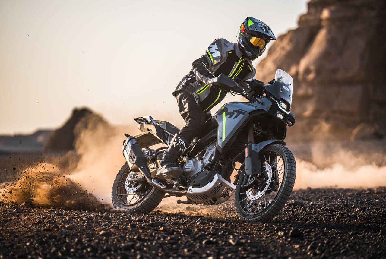 cfmoto 450mt 2025