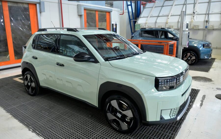 Novo Fiat Fastback 2027 já roda em testes na Europa 2 fiat grande panda 2026
