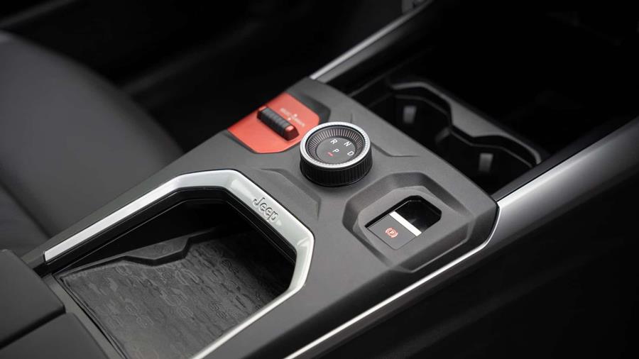 Novo Jeep Compass 2026 é revelado, confira os detalhes da nova geração que chegará ao Brasil no ano que vem 2