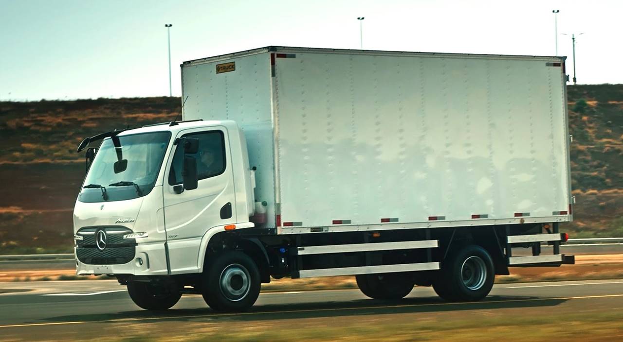 novo mercedes accelo 2026