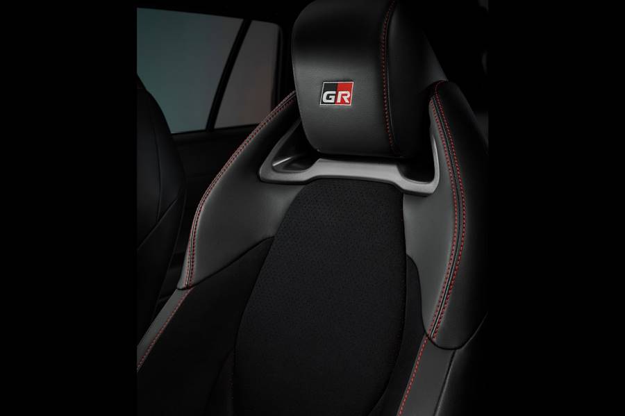 corolla cross gr sport 2026 bancos