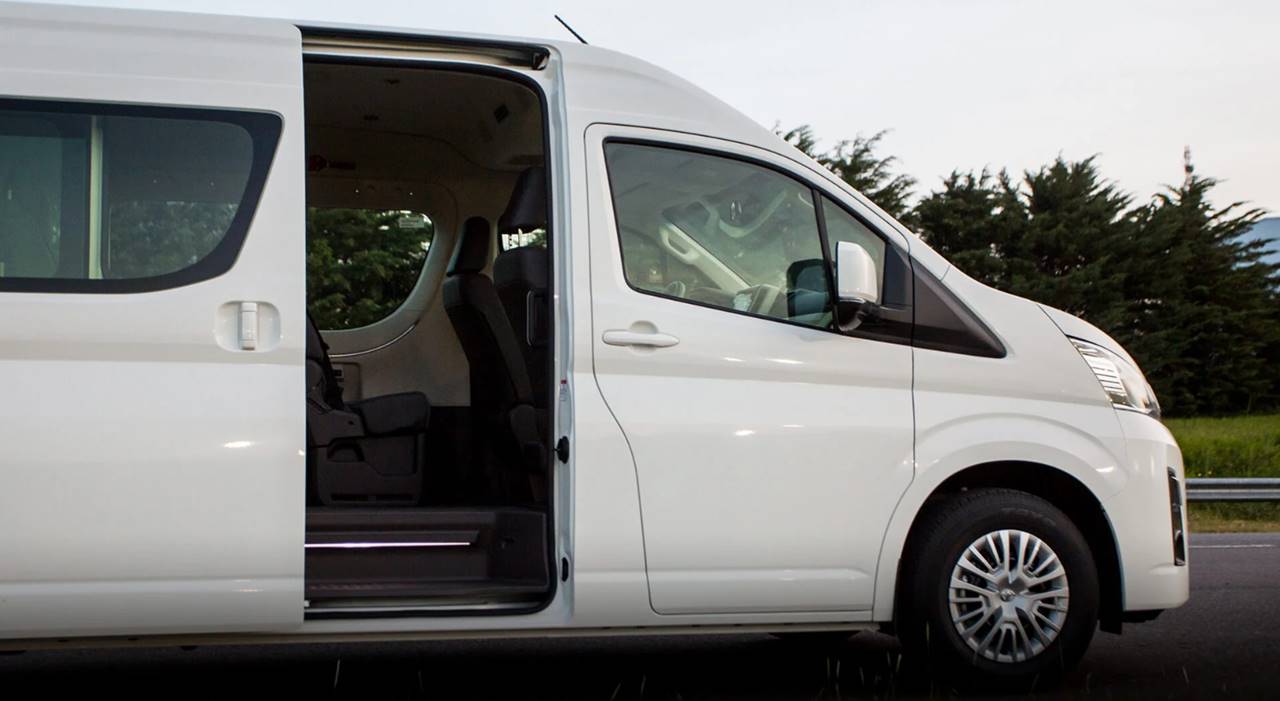 toyota hiace 2025