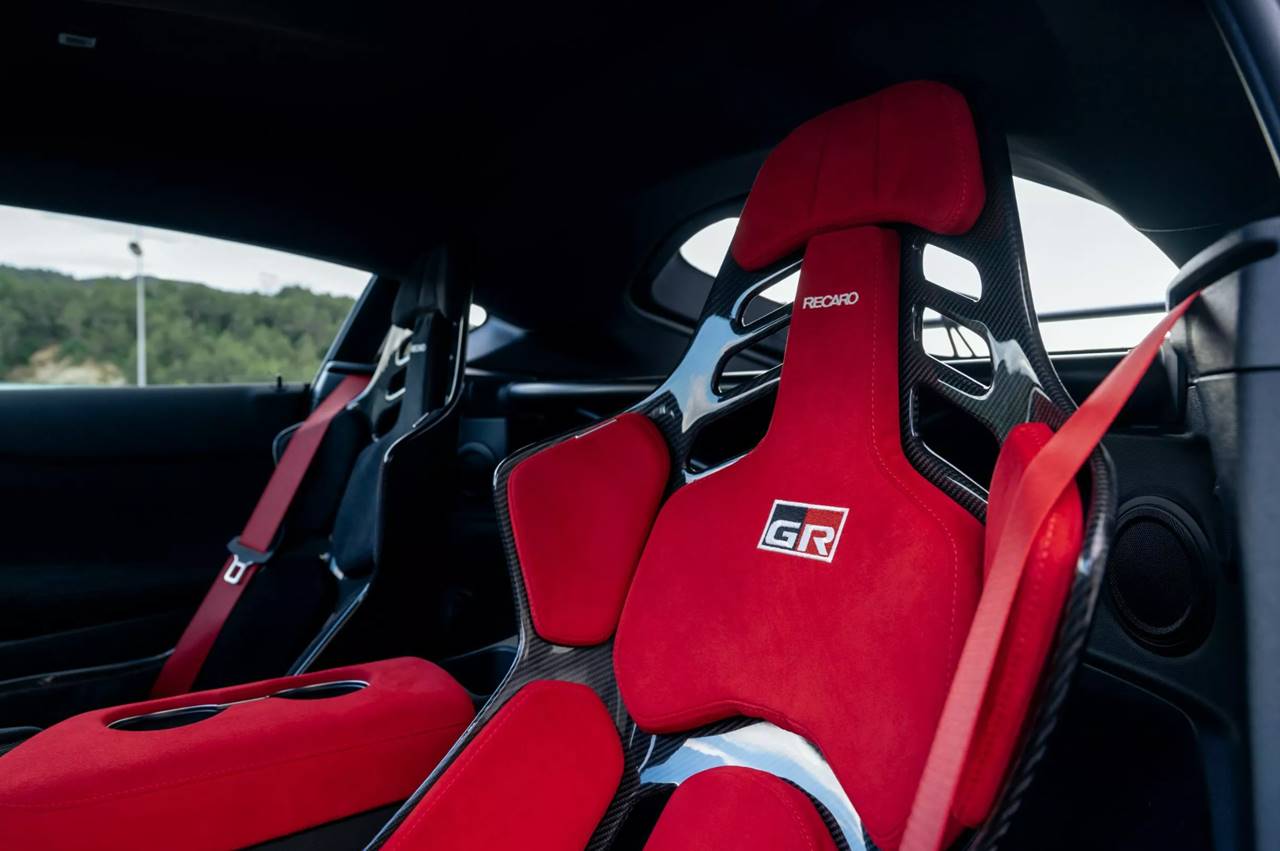 interior toyota supra 2025