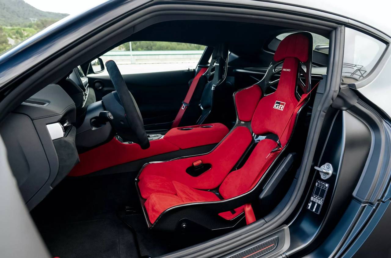 interior toyota supra 2025