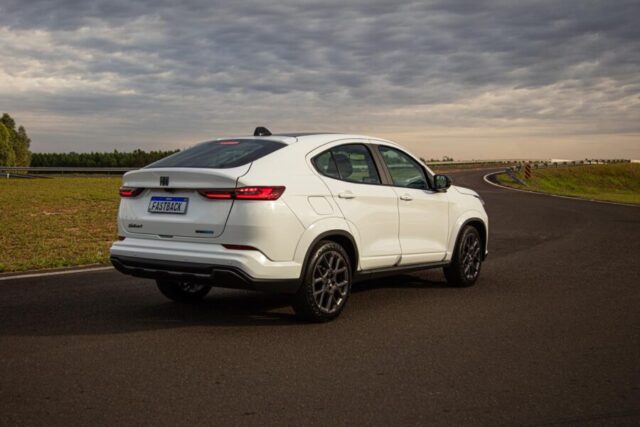 Fiat Fastback Impetus 2026 traseira