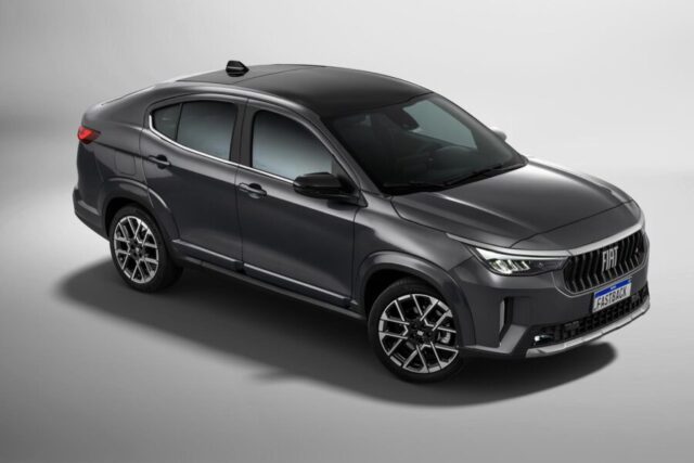 Fiat Fastback Limited