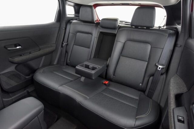 novo nissan kicks 2026 interior banco traseiro