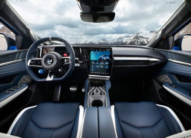 Alpine A390 interior