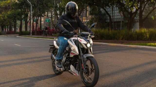 Bajaj Pulsar N150