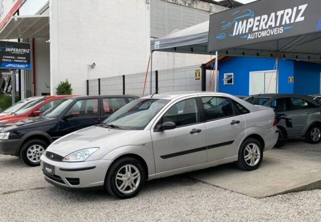 ford focus sedan 2007 2008