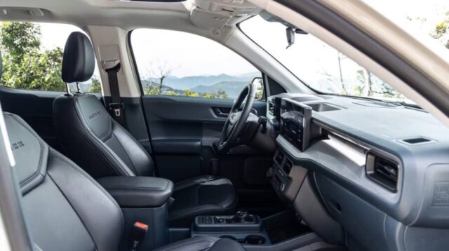 ford maverick black 2026 interior