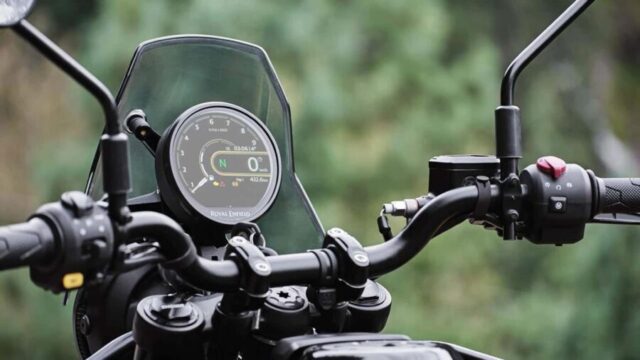 Royal Enfield Himalayan 450 painel digital