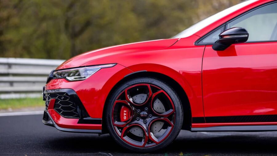 VW Golf GTI 2026 - Preste a chegar ao Brasil esportivo ganha versão mais potente da sua história 4 golf gti edition 50