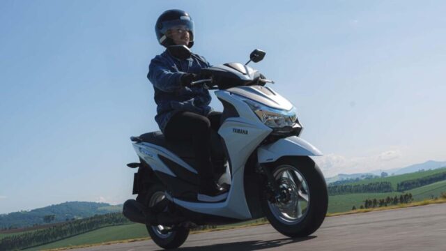Yamaha Fluo Hybrid Connected